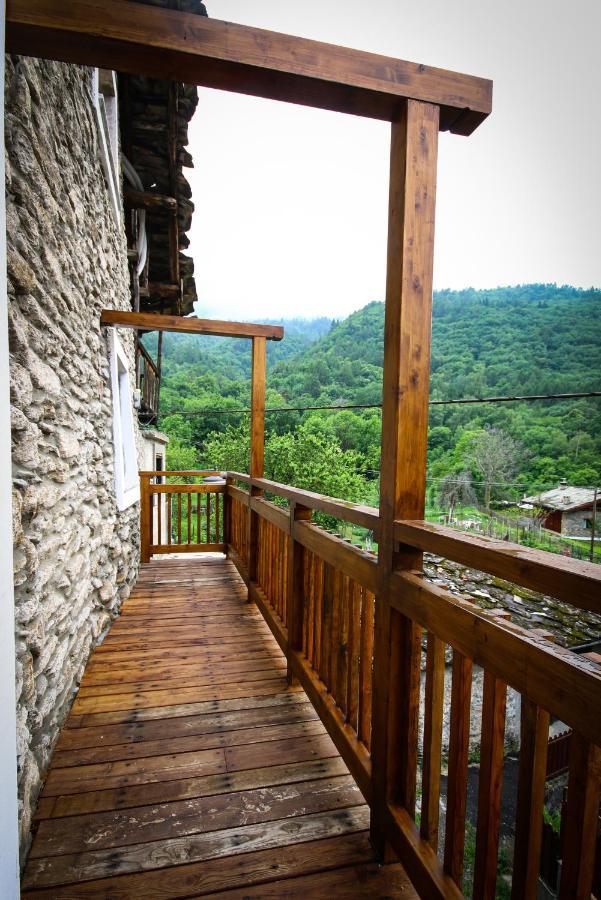 Yamabushi B&B Gravere ภายนอก รูปภาพ